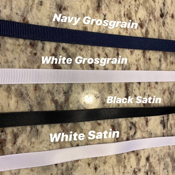 (Ribbon) Snoopy Fabric Face Mask w/ Filter Pocket - Picture 6 of 6